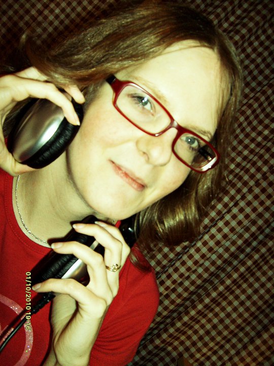 Lenka alias DJka Aknel